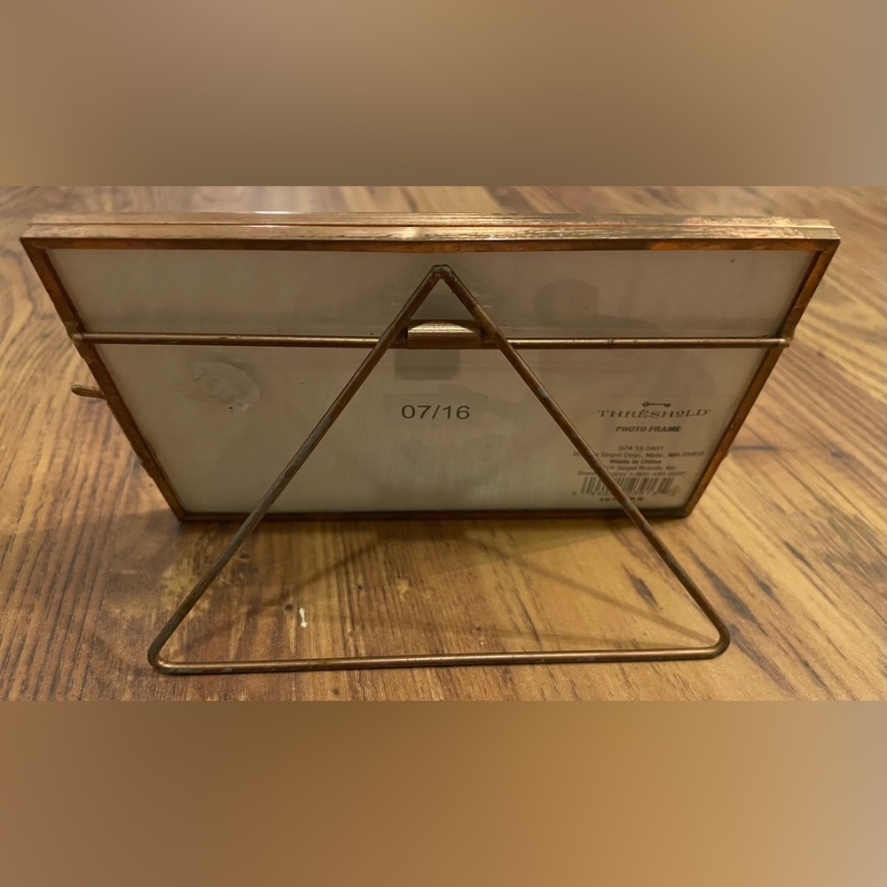 Copper like metal 4x6 picture frame - Picture 3 of 5